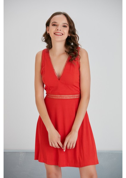 Kadın V Yaka Dokulu Yazlık Bel Detaylı A Kesim Nar Çiçeği Spor Şık Fermuarlı Askılı Tasarım Elbise