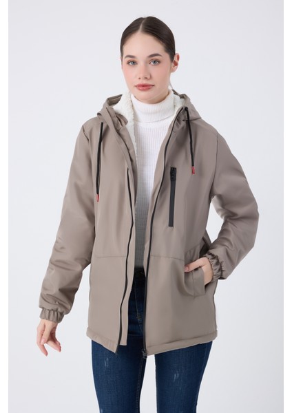 Spor Kadın Kürklü Su ve Rüzgar Geçirmez Kapüşonlu Mont & Kaban & Parka