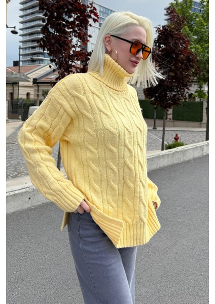 Sarı Boğazlı Triko Kazak MG2376