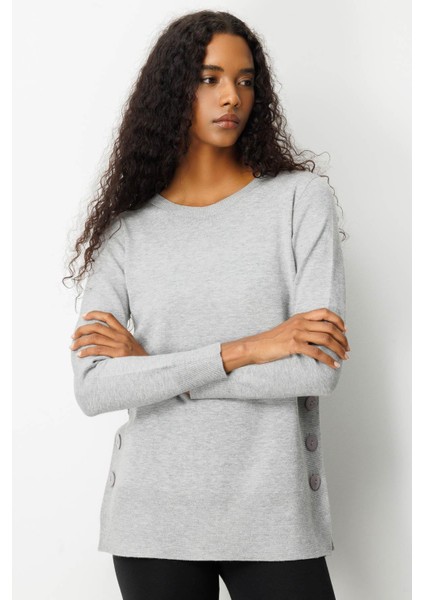 Kadın Sıfır Yaka Dikişsiz Yanları Düğmeli Simli Bluz Gri