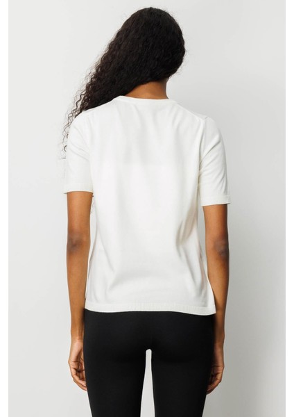 Kadın Sıfır Yaka Kısa Kollu Düz Bluz Kemik modelleri