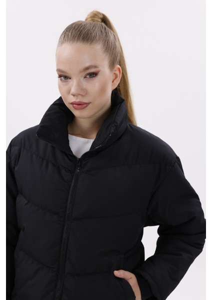 Kadın Dolgulu Puffer Mont - Yüksek Yaka, Suya Dayanıklı