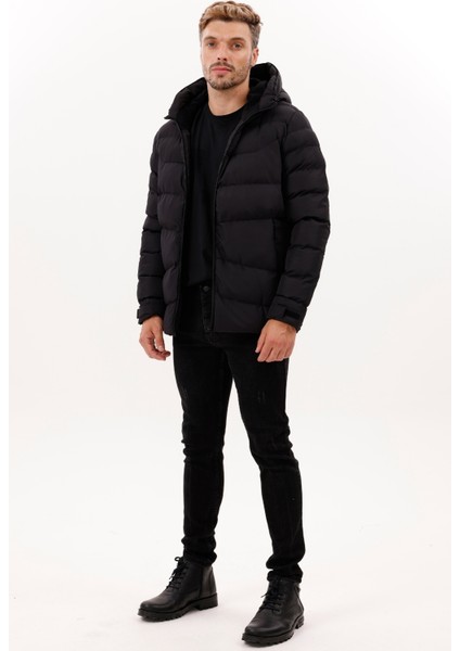 Erkek Siyah Kapüşonlu Içi Polarlı Su Geçirmez Rüzgara Dayanıklı Şişme Mont & Kaban & Parka