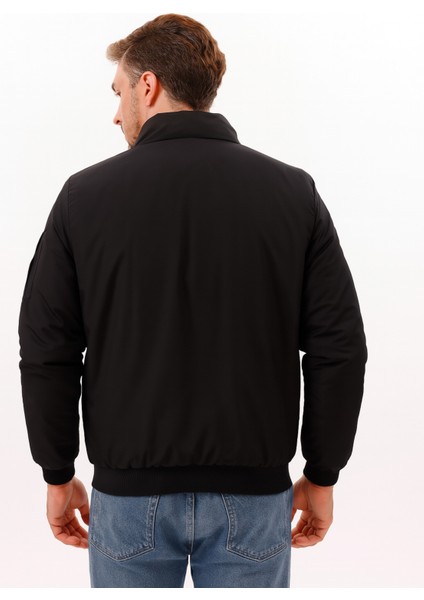 Erkek Siyah Astarlı Dik Yaka Mevsimlik Su ve Rüzgar Geçirmez Mont FM-505
