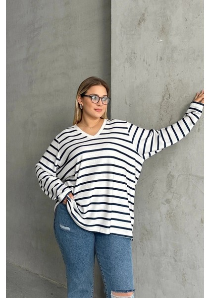Kadın V Yaka Büyük Beden Oversize Kalıp Geniş Tunik Boy Yırtmaçlı Çizgili Uzun Kol Curve Yumoş Bluz