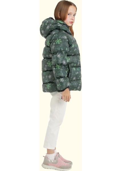 Kız Çocuk Yeşil Kar Tanesi Desen Içi Polar Su ve Rüzgar Geçirmez Kapüşonlu Cepli Şişme Kışlık Mont
