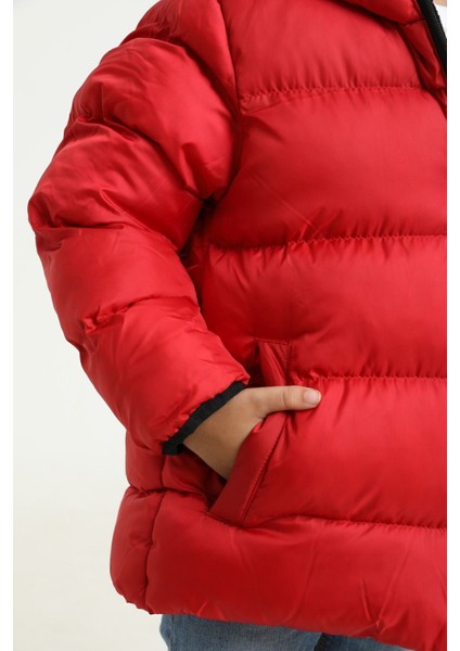 Erkek Çocuk Kırmızı Içi Polarlı Kapüşonlu Su Geçirmez Rüzgara Dayanıklı Cepli Şişme Kışlık Mont