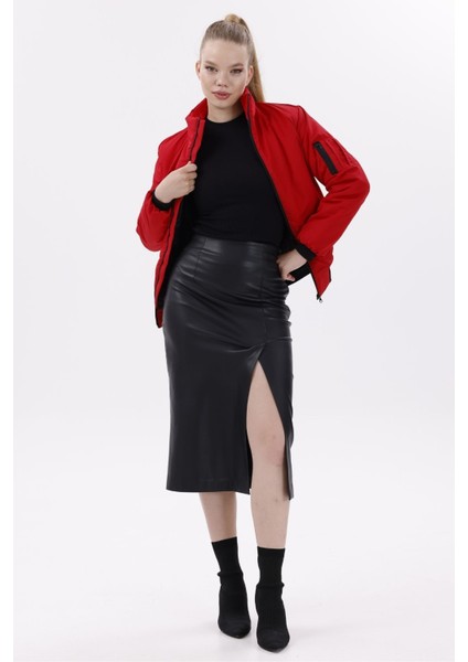 Kadın Kırmızı Astarlı Dik Yaka Mevsimlik Su ve Rüzgar Geçirmez Mont FM-505-K indirimleri