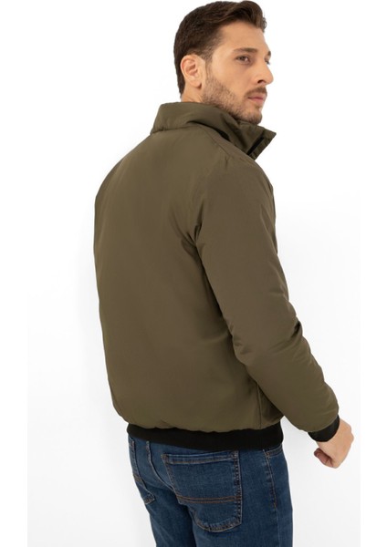 Spor Erkek Astarlı Dik Yaka Mevsimlik Cepli Su ve Rüzgar Geçirmez Mont