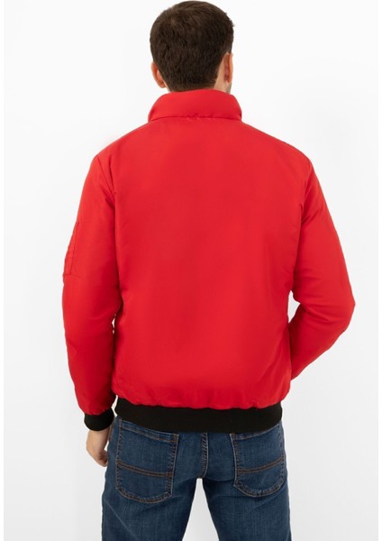 Spor Erkek Astarlı Dik Yaka Mevsimlik Cepli Su ve Rüzgar Geçirmez Mont