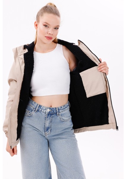 Kadın Taş Kürklü Su ve Rüzgar Geçirmez Kapüşonlu Kışlık Mont & Kaban & Parka FMM-100-K