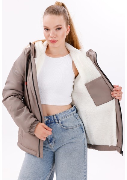 Kadın Vizon Kürklü Su ve Rüzgar Geçirmez Kapüşonlu Kışlık Mont & Kaban & Parka FMM-100-K