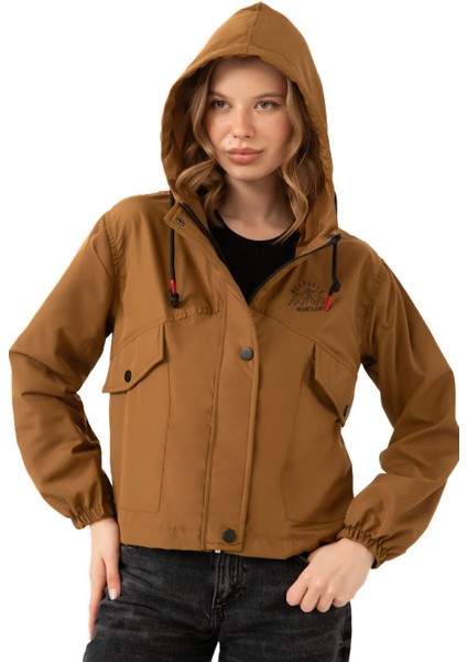 Spor Kadın Su Geçirmez ve Rüzgara Dayanıklı Kapüşonlu Cepli Çıt Çıtlı Mevsimlik Yağmurluk