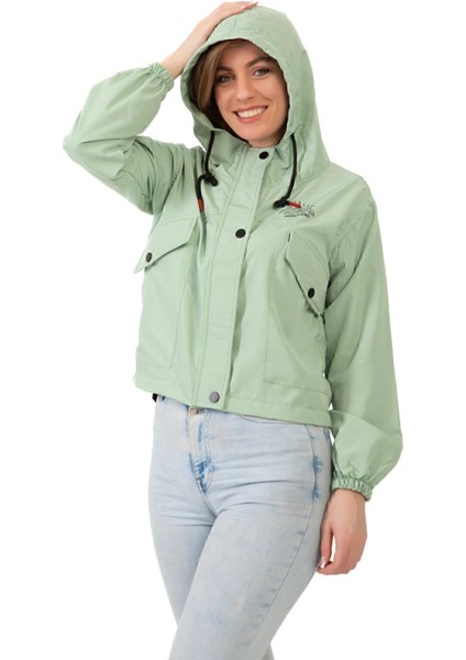 Kadın Su Yeşili Su Geçirmez ve Rüzgara Dayanıklı Kapüşonlu Çıt Çıtlı Mevsimlik Yağmurluk Y25 indirimleri