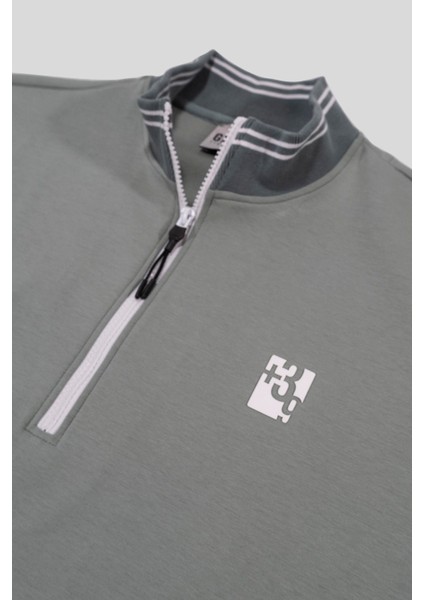Dik Yaka Pamuklu Regular Fit Erkek T-Shirt