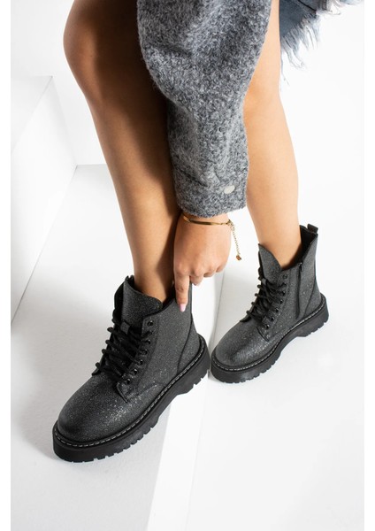 7738 Siyah Sim Detaylı Sıcak Astarlı Soğuk Geçirmez Kız Çocuk Bot fiyatları