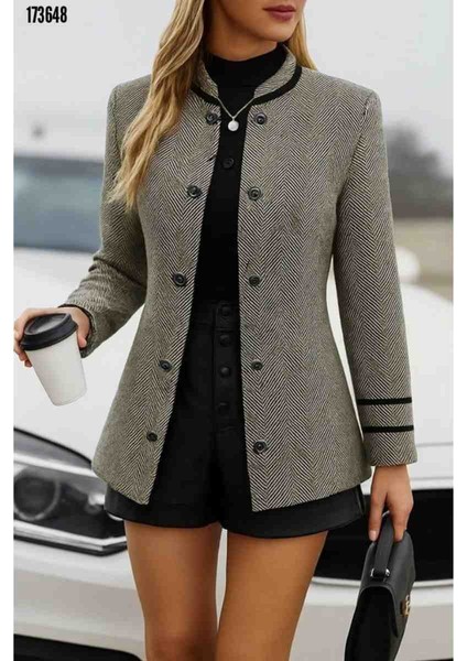 Kadın Uzun Kollu Hakim Yaka Düğme Detaylı Dokuma Ceket, Kırmızı Gül Figürlü Kolye Hediye