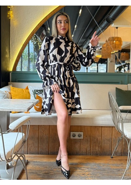 Kadın Uzun Kollu Yarı Balıkçı Yaka Geometrik Desen Kısa Şardonlu Dalgıç Elbise