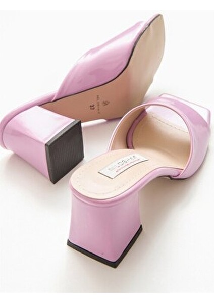 Dublın Kadın Terlik Lila Rugan Suni Deri Yaz Sezonu İçin Konforlu Tasarım fırsatları