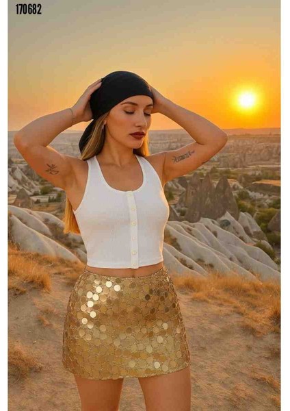 Kadın Düğme Detay Kaşkorse Kumaş Atlet, Kırmızı Gül Figürlü Kolye Hediye fiyatları