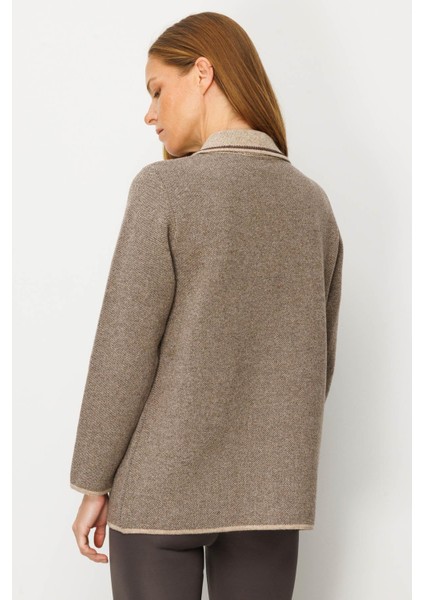 Kadın Polo Yaka Cebi Nakış Işlemeli Yün Hırka K.bej modelleri