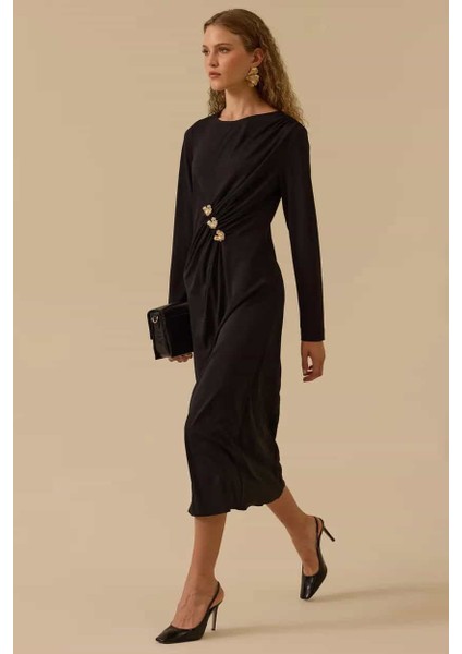 Kadın Gold Aksesuar Detaylı Drapeli Elbise - Siyah modelleri