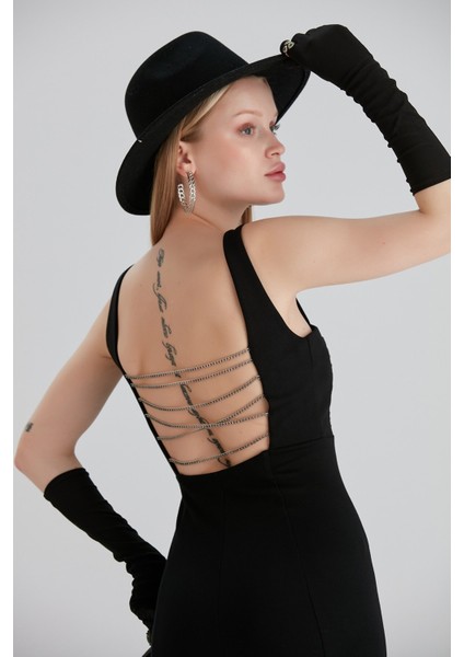 Kadın Kalın Askılı Sırt ve Zincir Detaylı Midi Boy Yırtmaçlı Spor Şık Siyah Elbise fırsatları