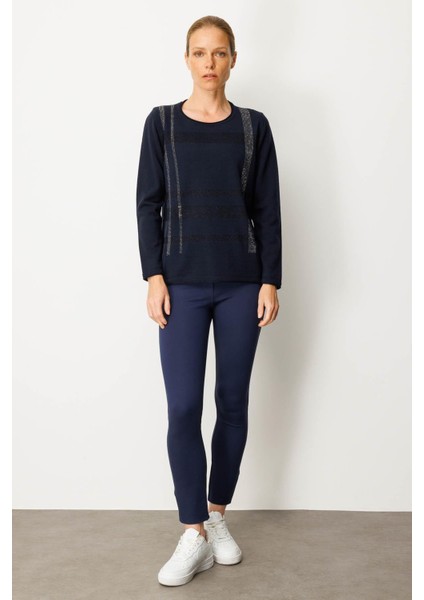 Kadın Sıfır Yaka Sim Çizgili Taşlı Yün Bluz K.lacivert fırsatları