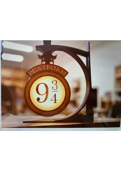 MERADA-Platform 9 3/4 Dekoratif Masa Lambası- Harry Potter Temalı Işıklı Stand fiyatları