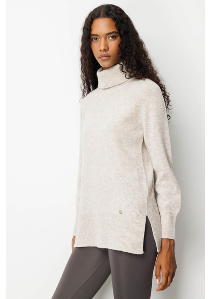 Kadın Tam Balıkçı Yaka Yanı Yırtmaçlı Yün Kazak V.bej