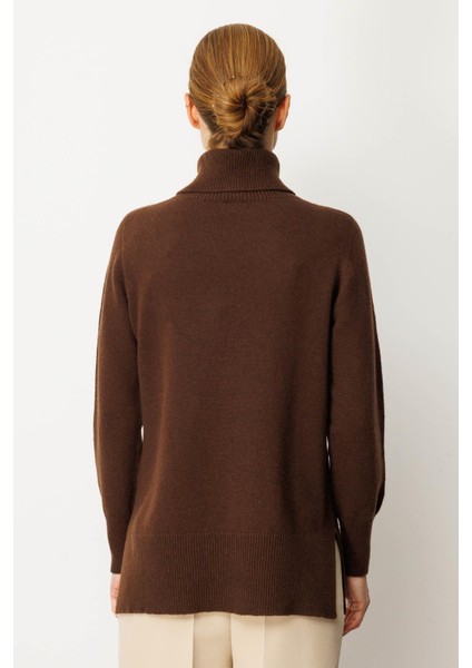 Kadın Tam Balıkçı Yaka Yanı Yırtmaçlı Yün Kazak M.kahve modelleri