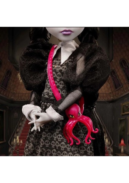 Skullector Addams Ailesi Bebekleri