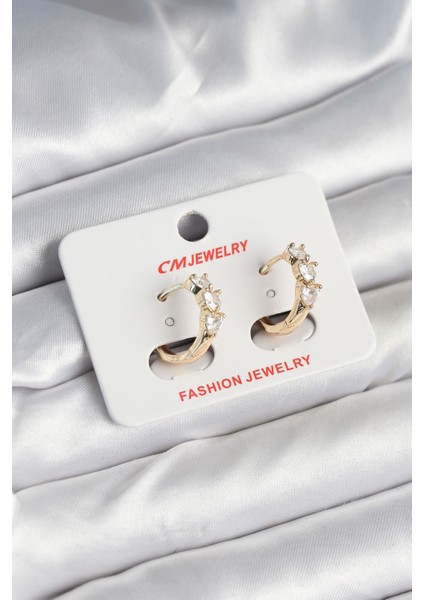 Pirinç Gold Renk Kalpli Zirkon Taşlı Kadın Küpe