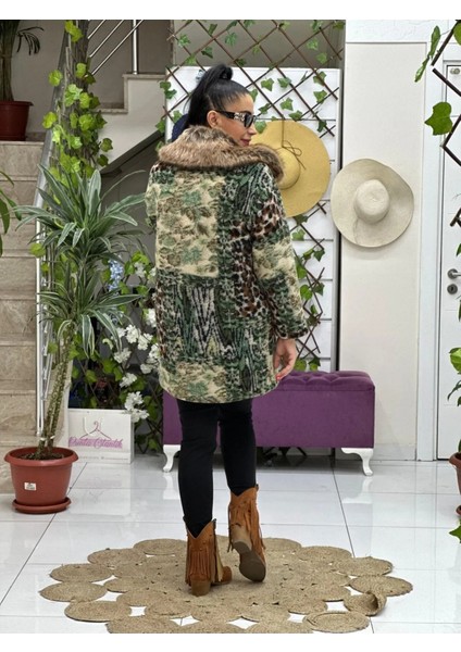 NC56194 Kapişonlu Kürklü Keçe Kaban modelleri