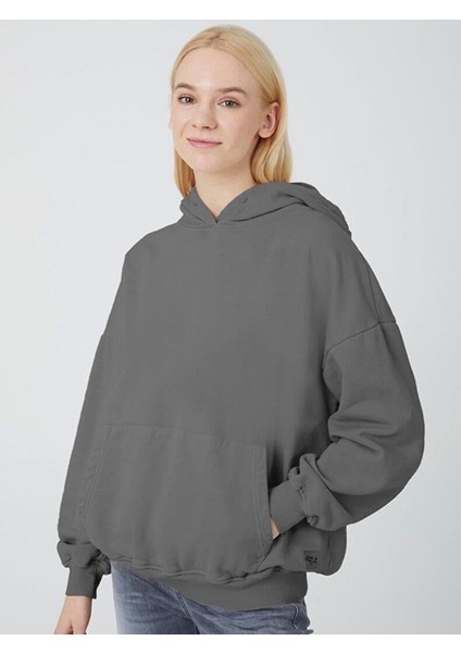 KadınSoluk Efektli Oversıze Koyu Grı Sweatshırt