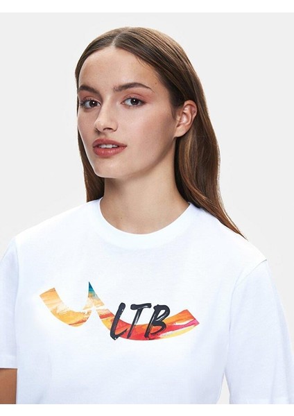 Kadın Sıgn Baskılı Kısa Kollu Regular Beyaz T-shırt