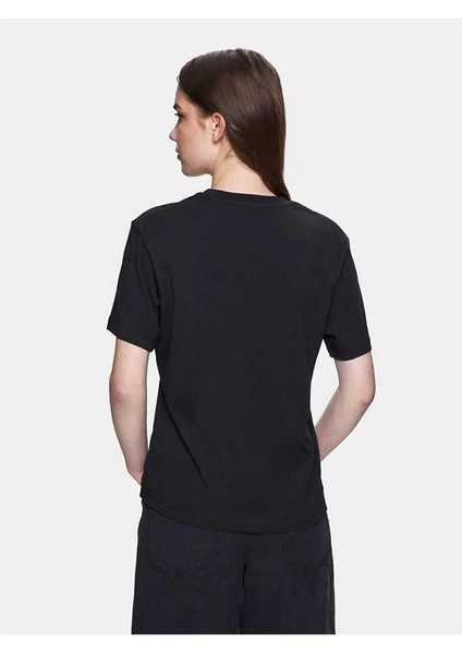 Kadın Logolu Siyah T-shırt