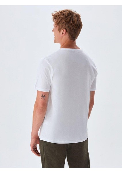 Erkek Beyaz T-Shırt