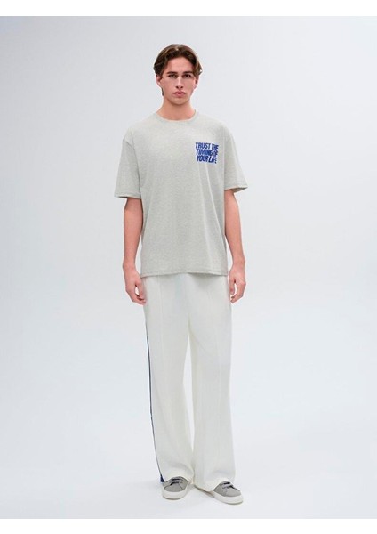 Rodobe Erkek Basic Sırt Baskılı Rahat Kesim Beyaz T-shirt 1225842826089