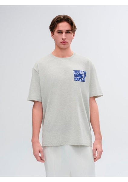 Rodobe Erkek Basic Sırt Baskılı Rahat Kesim Beyaz T-shirt 1225842826089