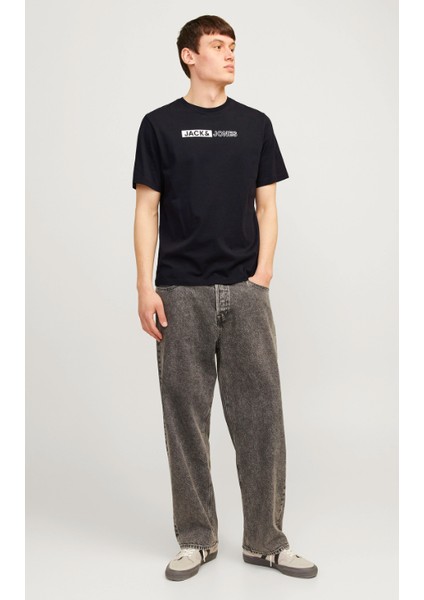 Erkek Gögüs Baskili Tisört - Corplogo