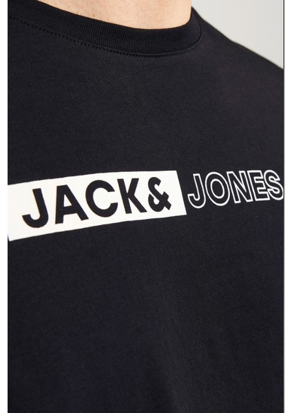 Erkek Gögüs Baskili Tisört - Corplogo