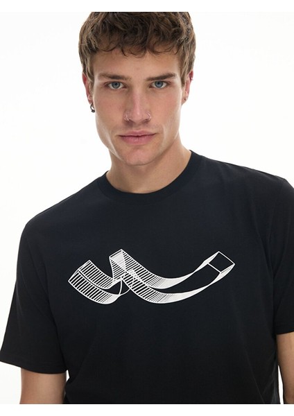 Erkek Kısa Kollu Sıfır Yaka Sıgn Baskılı Regular Siyah T-shırt