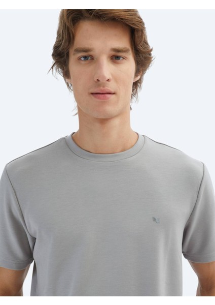 Gri Düz Bisiklet Yaka T-Shirt fırsatları