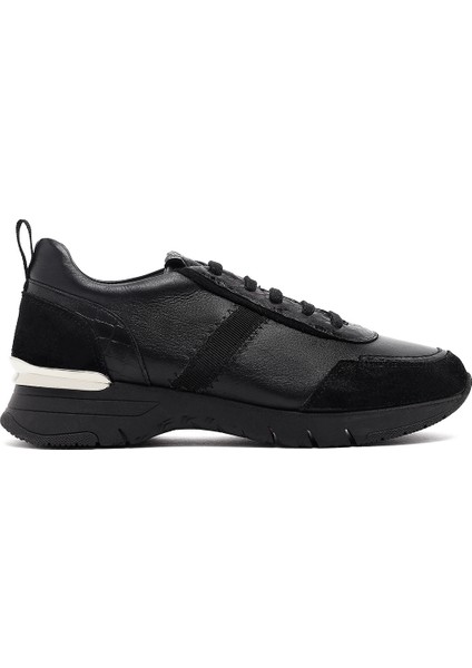 Kadın Siyah Bağcıklı Kalın Tabanlı Deri Sneaker 25AFD412914