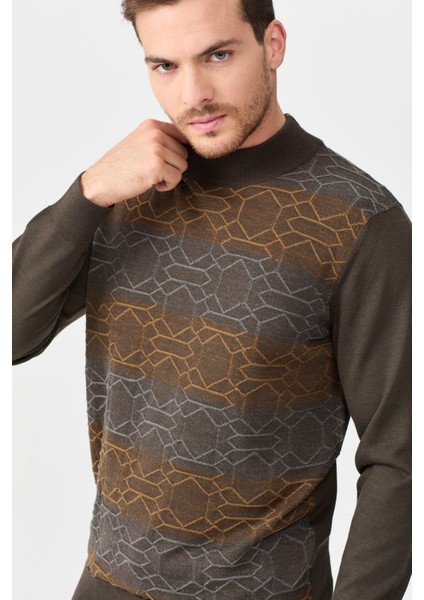 Erkek Yarım Balıkçı Yaka Önü Desenli Kazak D.kahve
