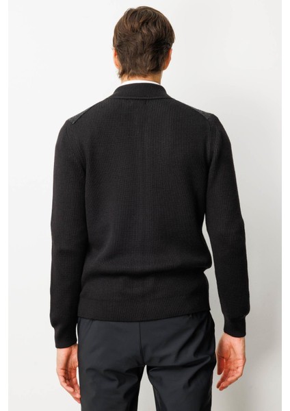 Erkek Hakim Yaka Önü Keçe Triko Mont Siyah modelleri