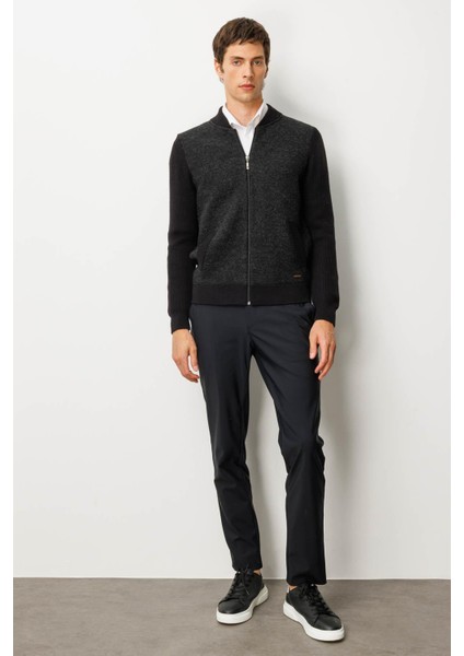 Erkek Hakim Yaka Önü Keçe Triko Mont Siyah fırsatları