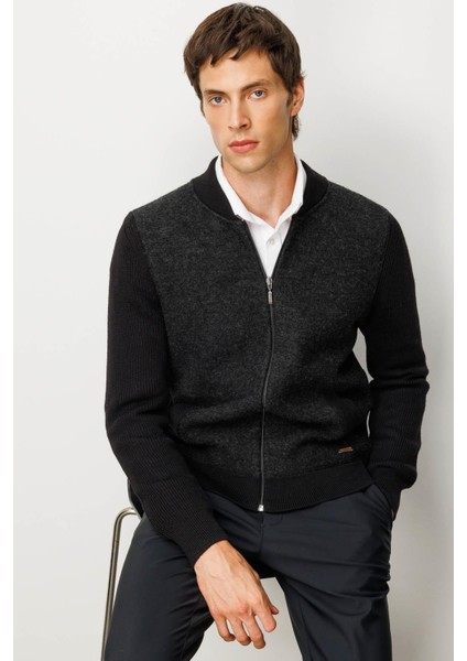 Erkek Hakim Yaka Önü Keçe Triko Mont Siyah indirimleri