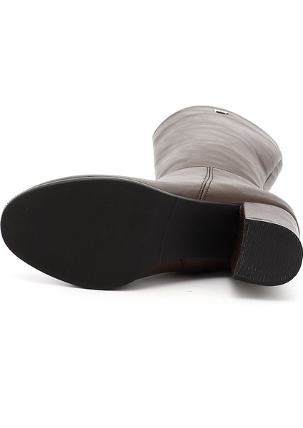 Kadın Kahverengi Yuvarlak Burun Fermuarlı Kalın Topuklu Çizme fırsatları